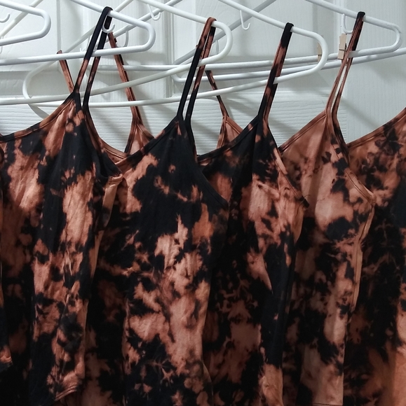 Open-Back Cami Bodysuit - Picture 2 of 4